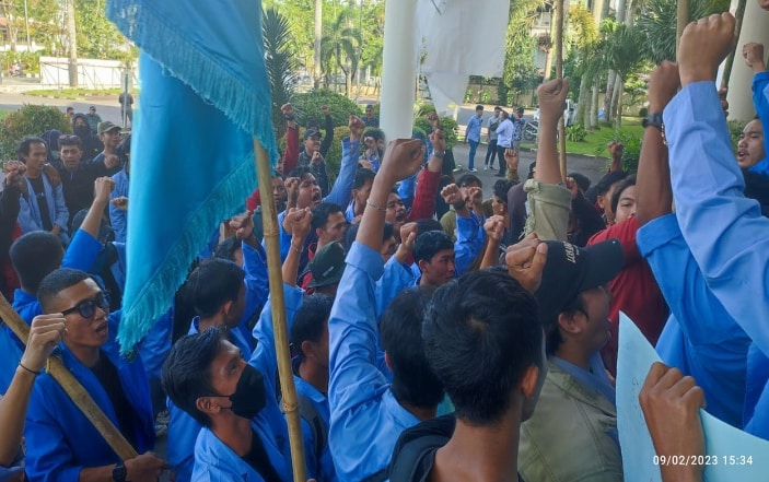 BEM SI Kalbar Tolak Masa Jabatan Kades 9 Tahun 4 BEM SI
