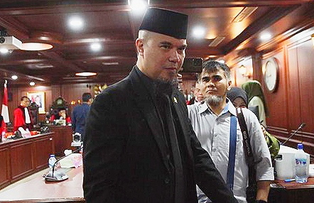 Ahmad Dhani Terbukti Langgar Etik di MKD, Rayen Pono Tetap Tempuh Jalur Hukum 1 Ahmad Dhani