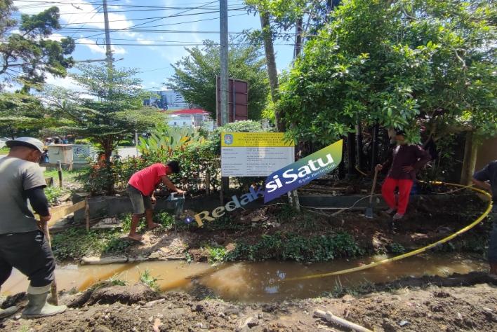 Proyek 