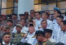 Di depan Gubernur Kalbar, Massa Aksi UPB Sampaikan Masalah Karhutla, Pendidikan, Kesehatan, Infrastruktur, BBM dan Pemukulan kepada Mahasiswa UPB